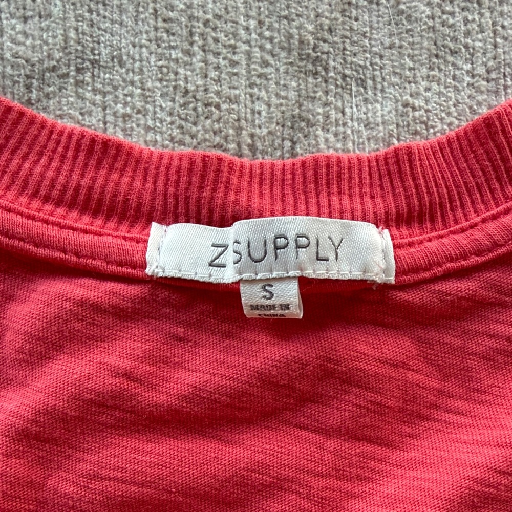 Z Supply V-Neck Short Sleeve Tee in Coral - Picture 2 of 4